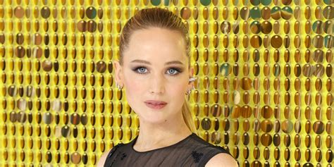 no hard feelings beach scene leaked|Jennifer Lawrence Talks Shooting Nude Scene & Other Raunchy。